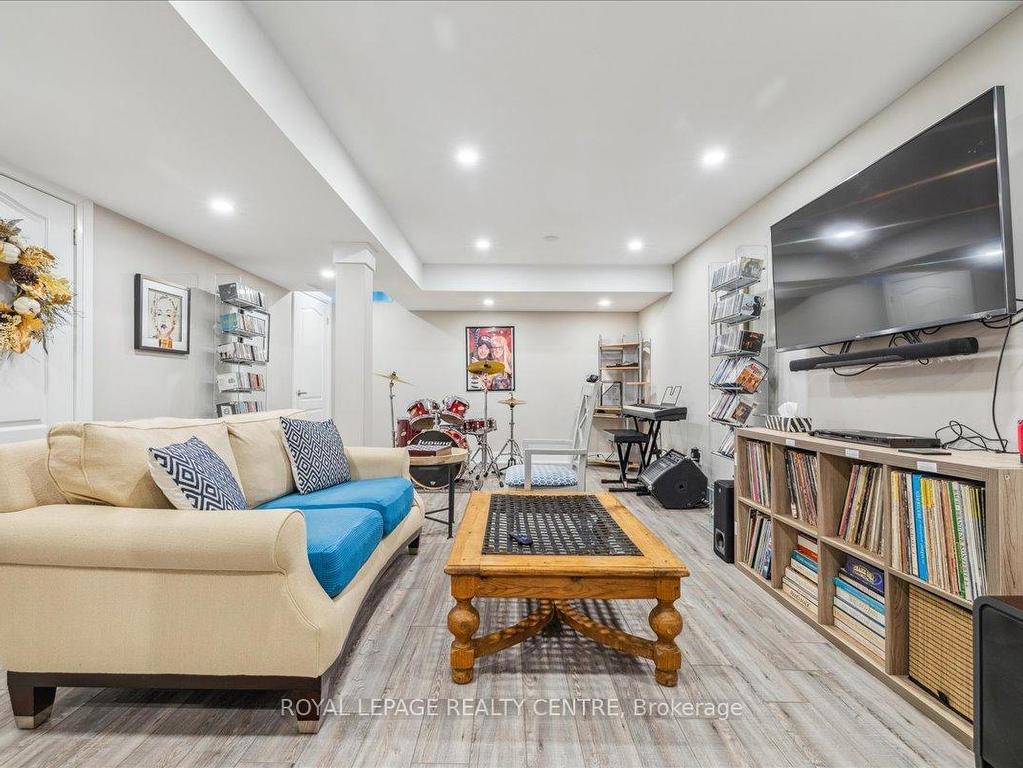 









2766


Folkway

Drive, 73,
Mississauga,




ON
L5L 3M3

