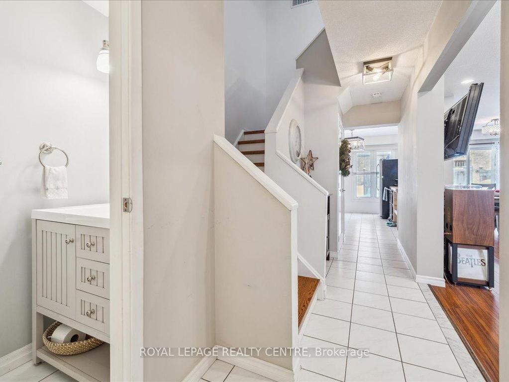 









2766


Folkway

Drive, 73,
Mississauga,




ON
L5L 3M3

