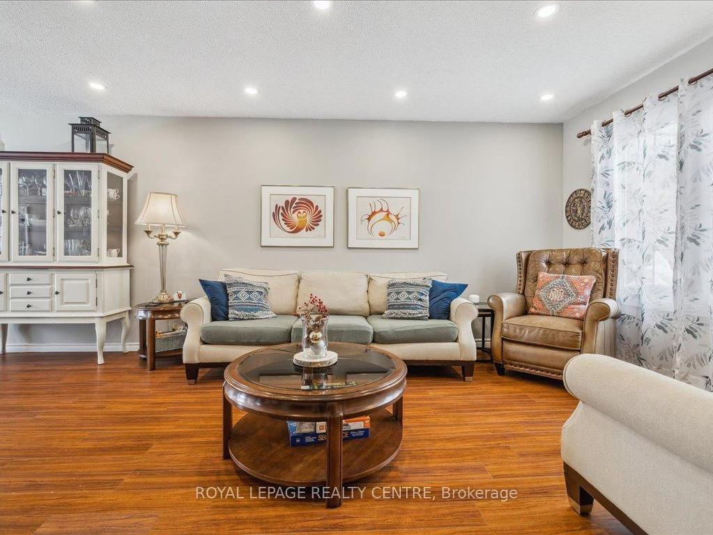 









2766


Folkway

Drive, 73,
Mississauga,




ON
L5L 3M3

