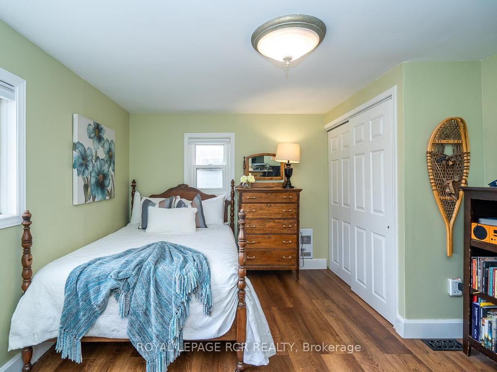 









17


Little York

Street,
Orangeville,




ON
L9W 1L8

