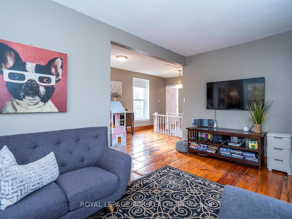 









17


Little York

Street,
Orangeville,




ON
L9W 1L8

