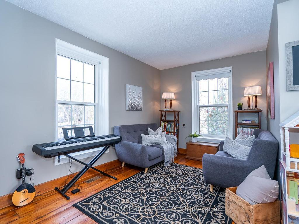 









17


Little York

Street,
Orangeville,




ON
L9W 1L8

