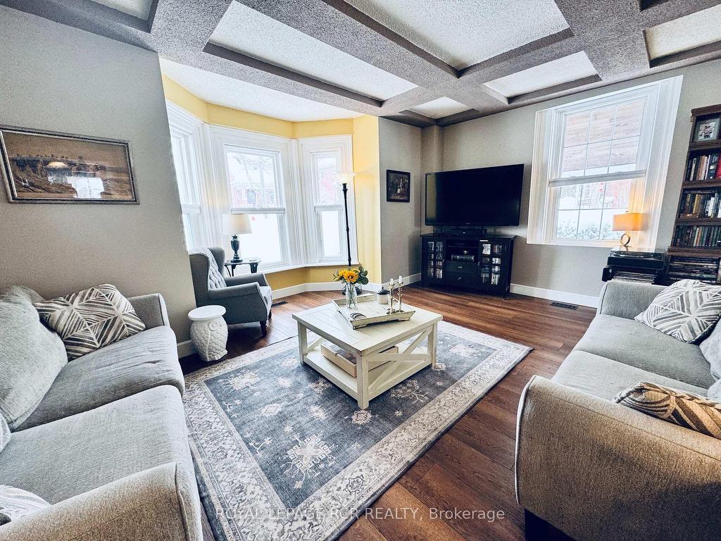 









17


Little York

Street,
Orangeville,




ON
L9W 1L8

