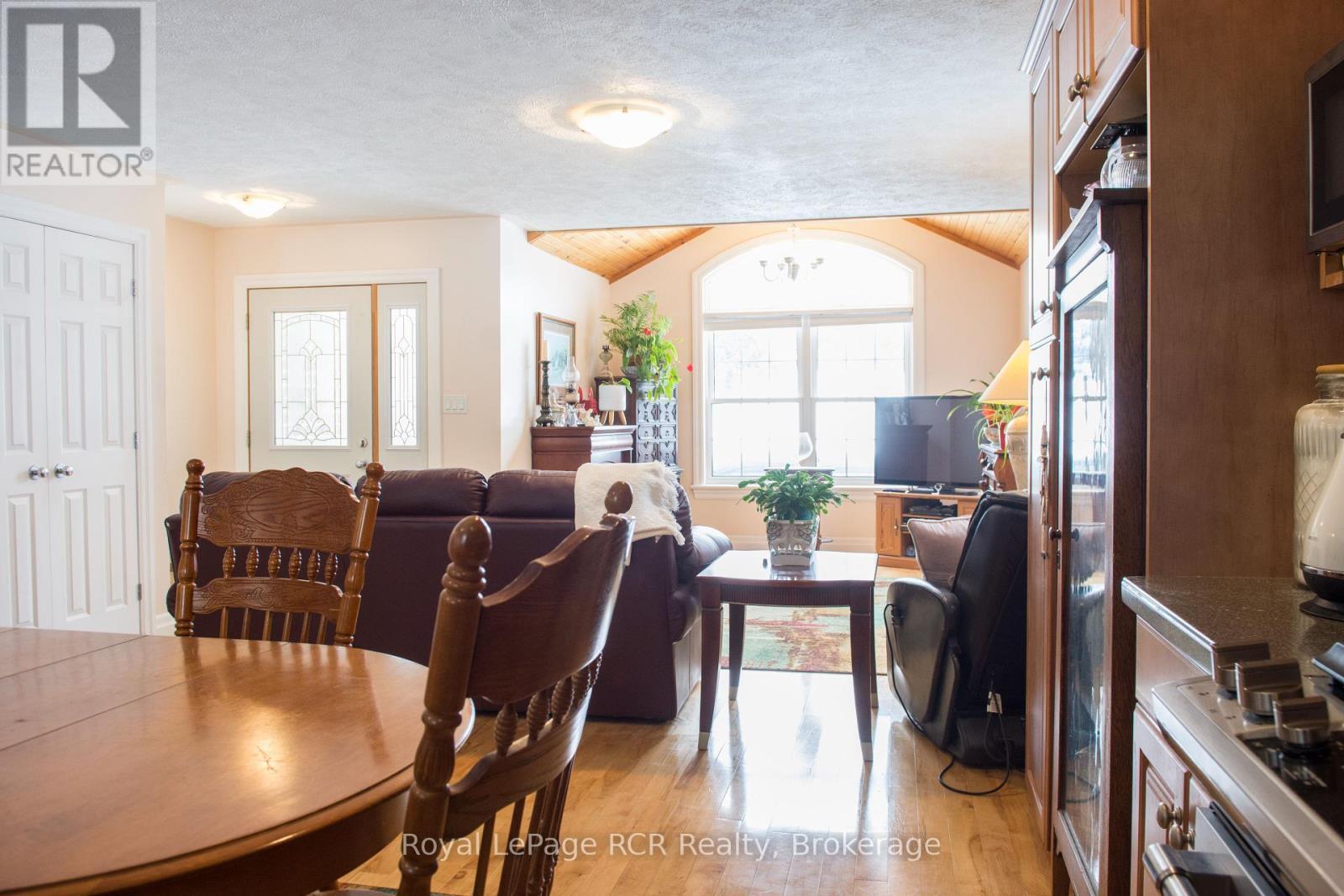 












318783 1 GREY ROAD

,
Georgian Bluffs,




Ontario
N4K5N4

