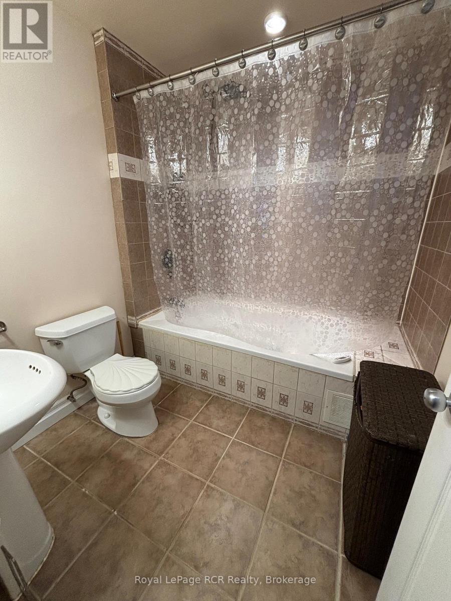 












318783 1 GREY ROAD

,
Georgian Bluffs,




Ontario
N4K5N4

