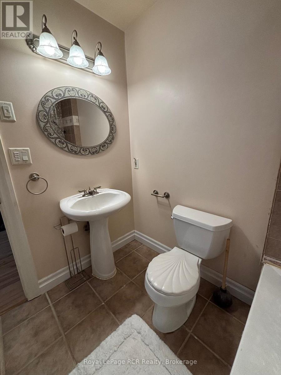 












318783 1 GREY ROAD

,
Georgian Bluffs,




Ontario
N4K5N4

