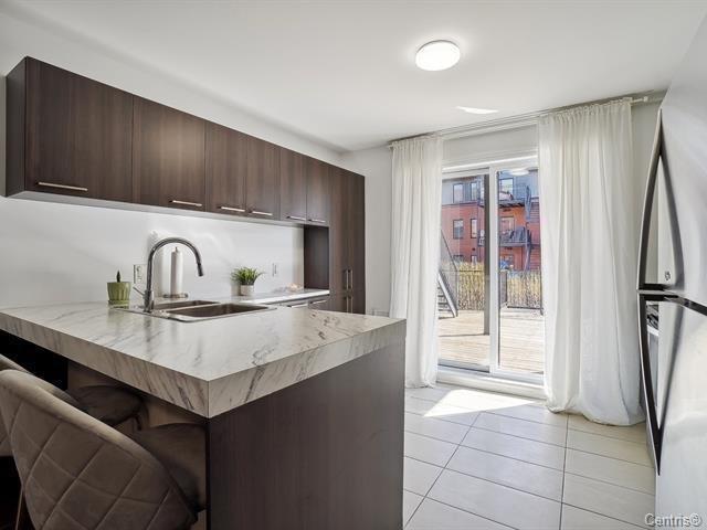 









492


Av. Mousseau-Vermette

, 2,
Dorval,




QC
H9S0A7

