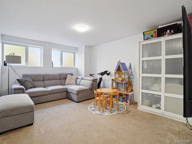 









492


Av. Mousseau-Vermette

, 2,
Dorval,




QC
H9S0A7


