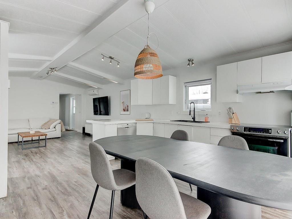 









2


Rue du Costa-Rica

,
Saint-Jean-sur-Richelieu,




QC
J2Y1A5

