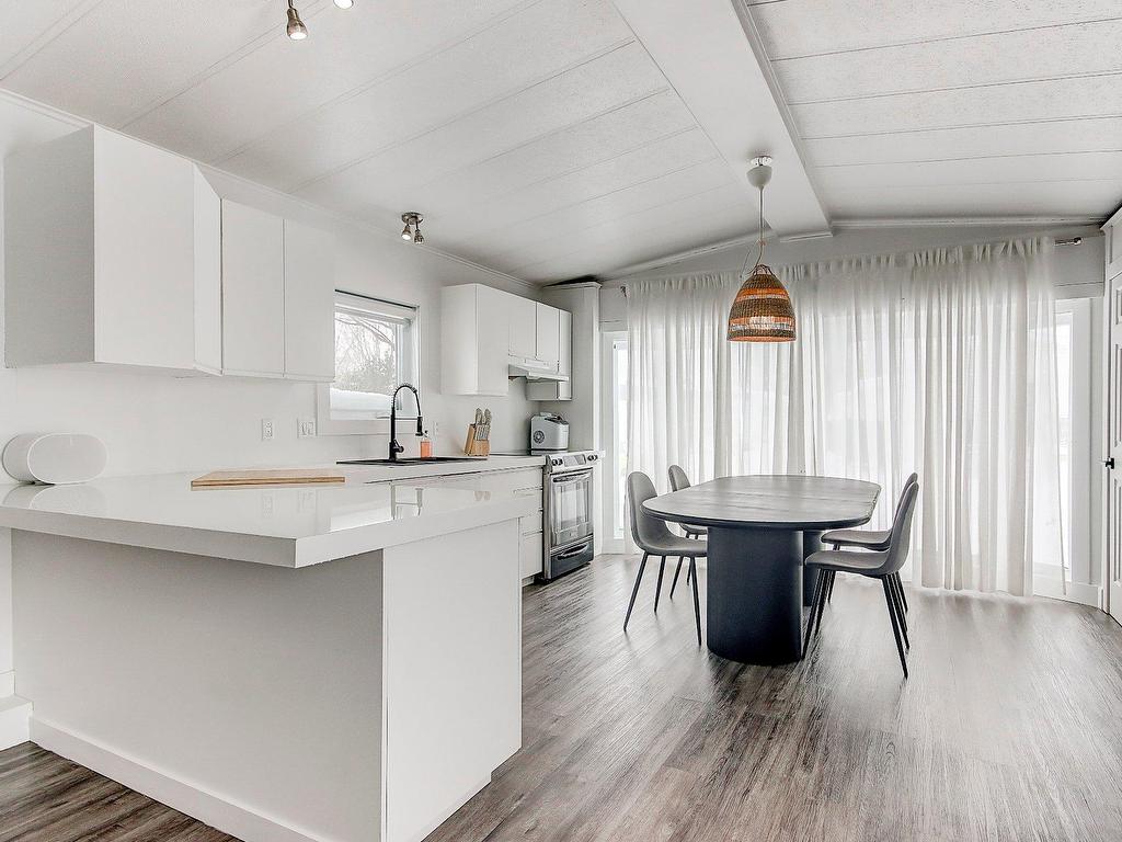 









2


Rue du Costa-Rica

,
Saint-Jean-sur-Richelieu,




QC
J2Y1A5

