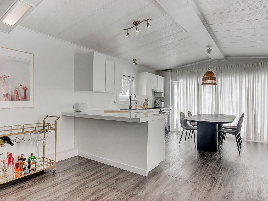









2


Rue du Costa-Rica

,
Saint-Jean-sur-Richelieu,




QC
J2Y1A5

