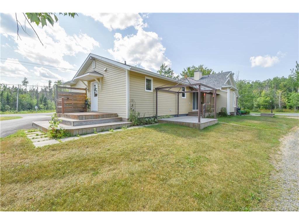 









84


rue du Pont

ST,
Bertrand,




NB
E1W 1J2

