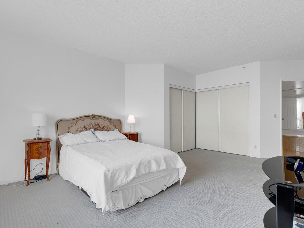 









5850


Av. Marc-Chagall

, 406,
Côte-Saint-Luc,




QC
H4W3H2

