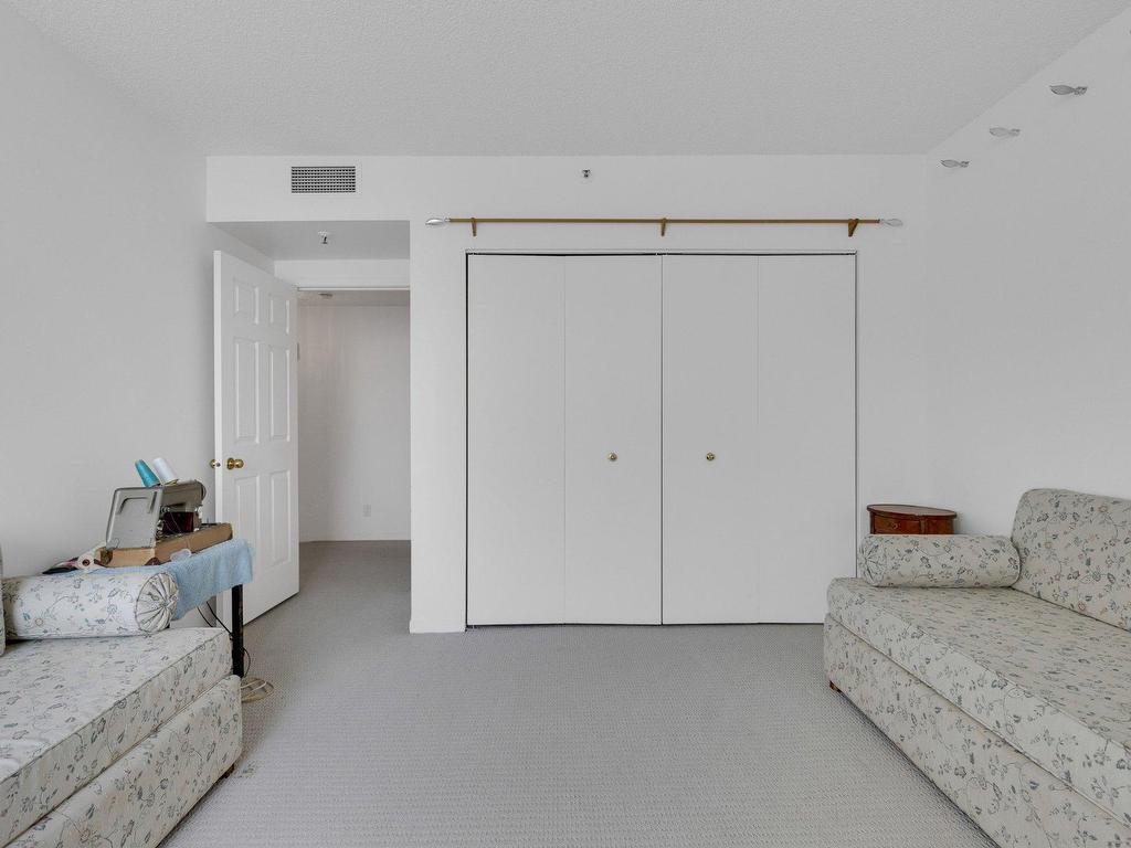 









5850


Av. Marc-Chagall

, 406,
Côte-Saint-Luc,




QC
H4W3H2

