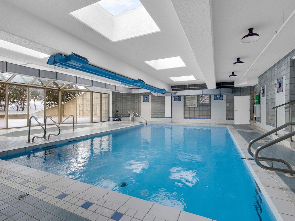 









5850


Av. Marc-Chagall

, 406,
Côte-Saint-Luc,




QC
H4W3H2

