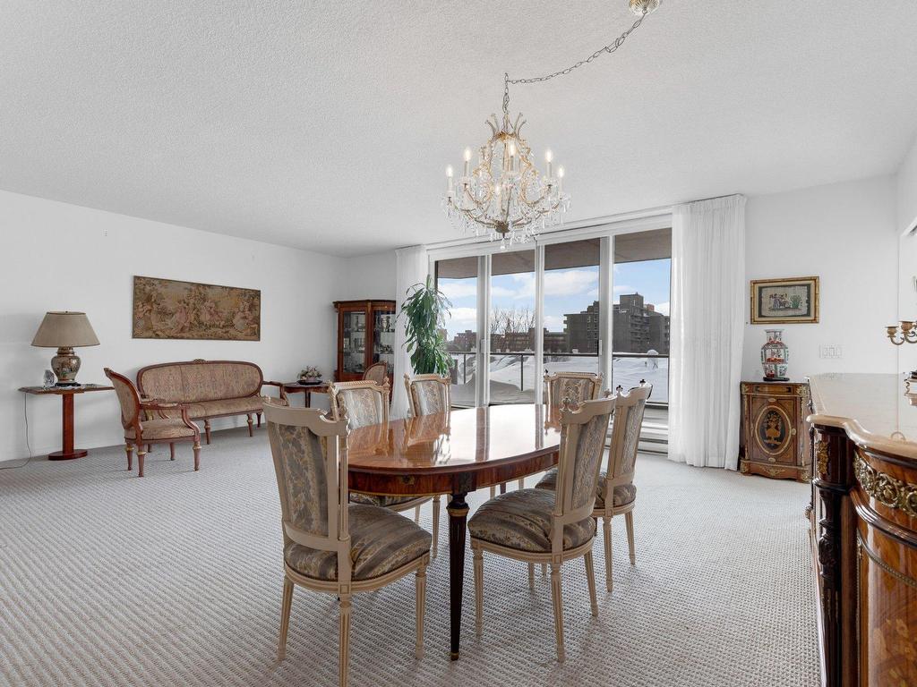 









5850


Av. Marc-Chagall

, 406,
Côte-Saint-Luc,




QC
H4W3H2

