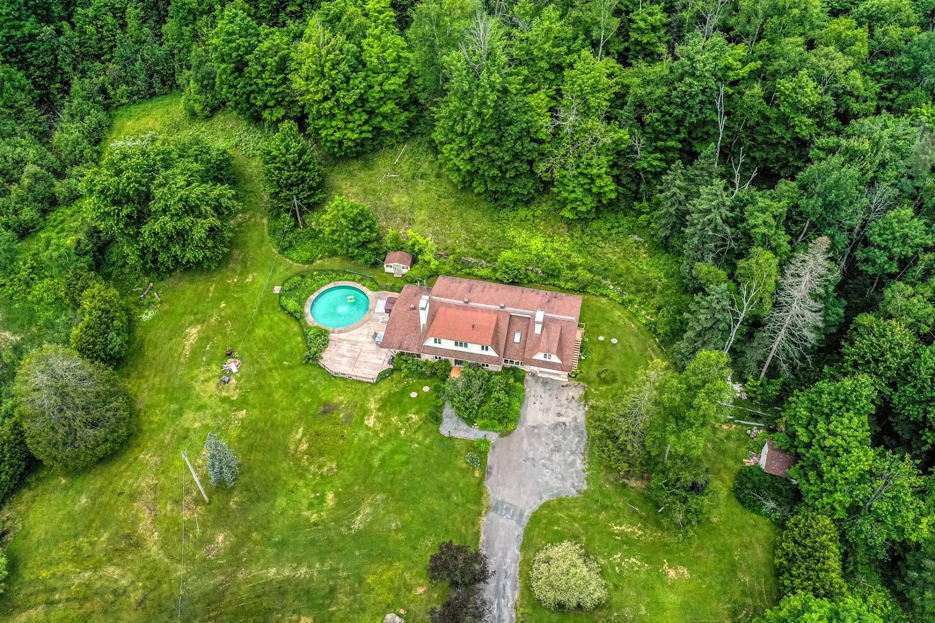 









1365


Ch. des Chanterelles

,
Sainte-Adèle,




QC
J8B2V8

