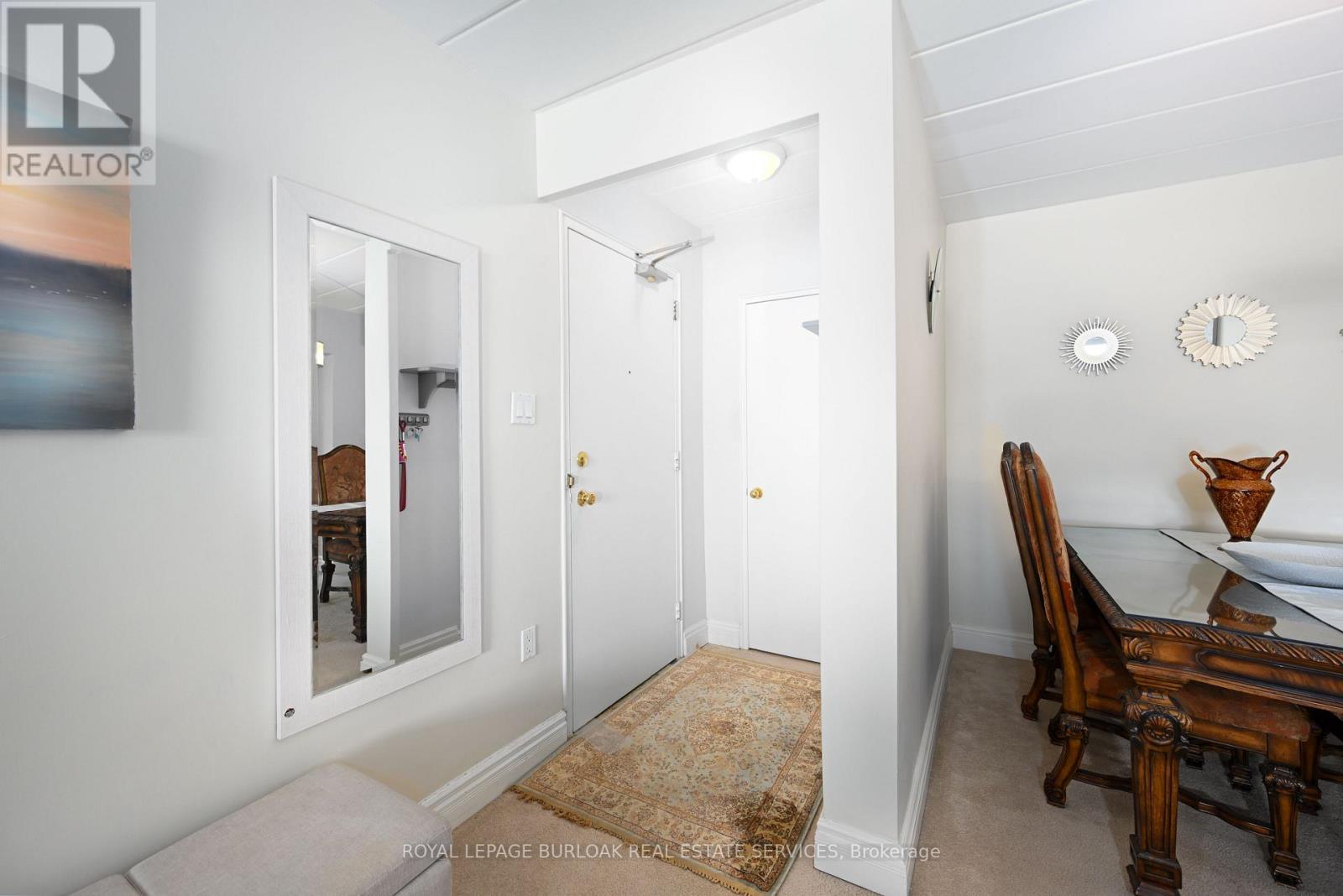 












9 - 2422 NEW STREET

,
Burlington,




Ontario
L7R1J6

