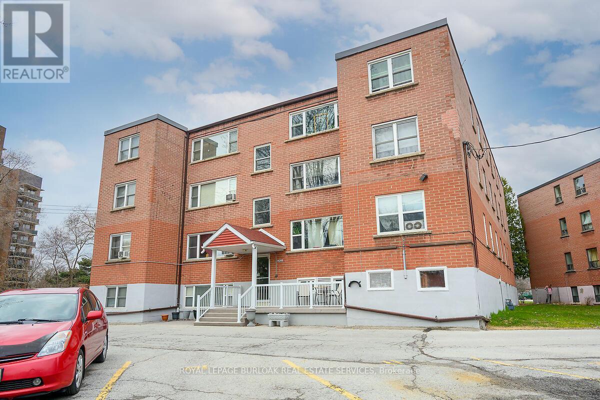 












9 - 2422 NEW STREET

,
Burlington,




Ontario
L7R1J6

