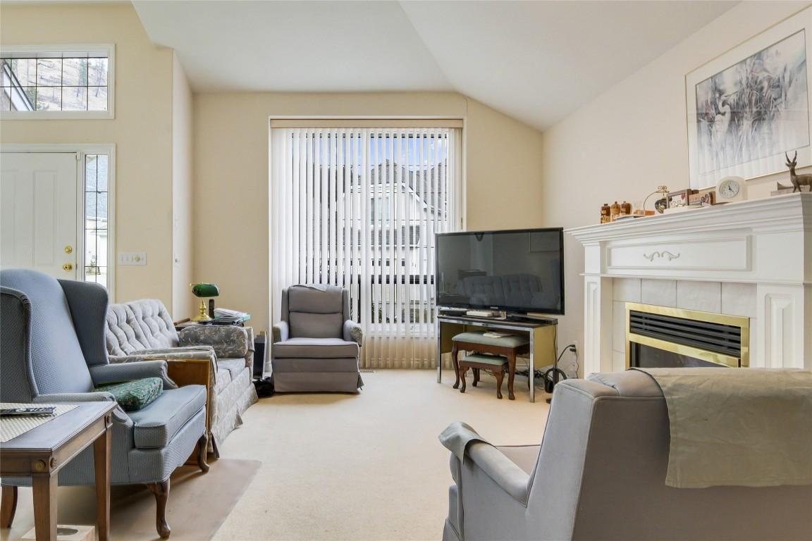 









450


Yates

Road, 25,
Kelowna,




BC
V1V 1R8

