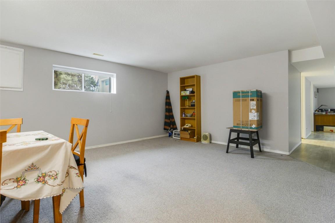 









450


Yates

Road, 25,
Kelowna,




BC
V1V 1R8

