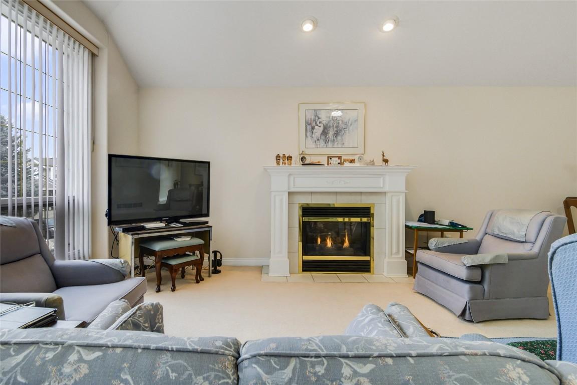 









450


Yates

Road, 25,
Kelowna,




BC
V1V 1R8

