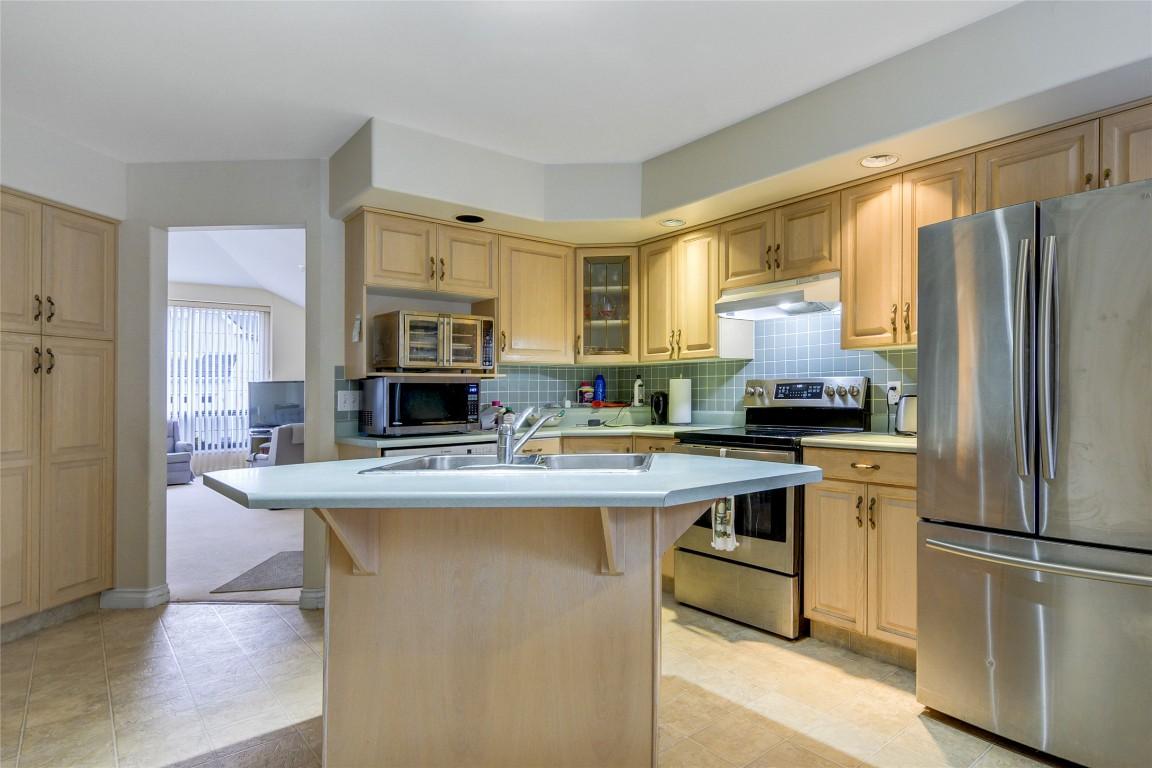 









450


Yates

Road, 25,
Kelowna,




BC
V1V 1R8

