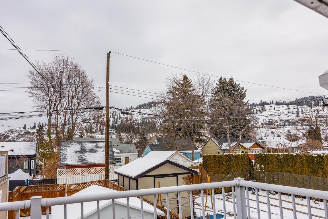 









548/546


Roanoke

Avenue,
Kelowna,




BC
V1Y 7K5

