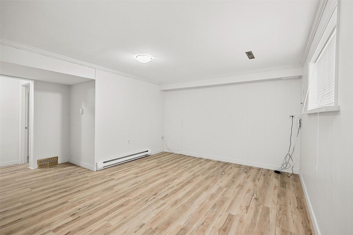 









548/546


Roanoke

Avenue,
Kelowna,




BC
V1Y 7K5

