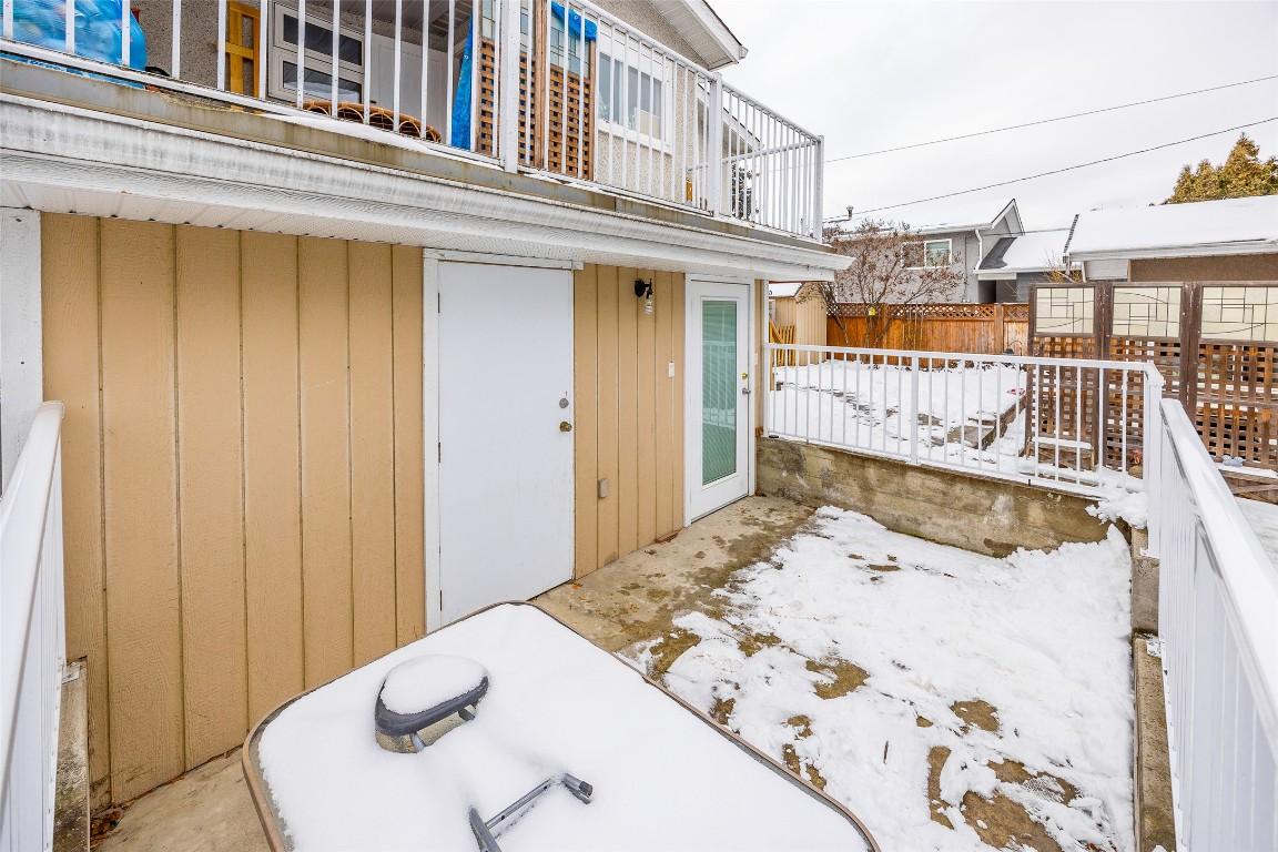 









548/546


Roanoke

Avenue,
Kelowna,




BC
V1Y 7K5

