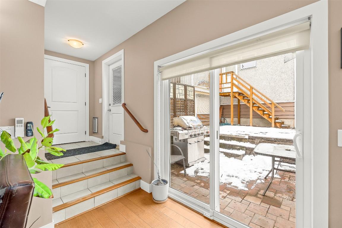 









548/546


Roanoke

Avenue,
Kelowna,




BC
V1Y 7K5

