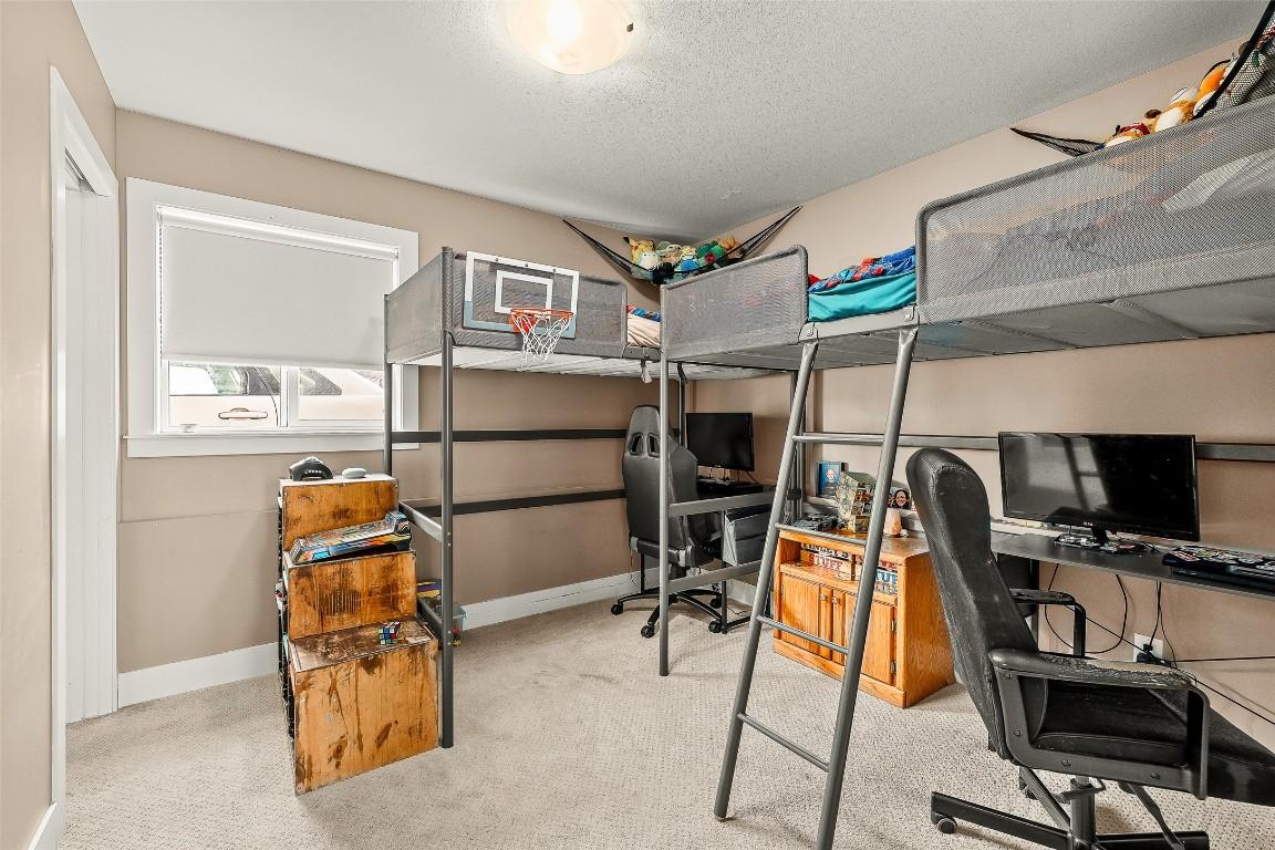 









548/546


Roanoke

Avenue,
Kelowna,




BC
V1Y 7K5

