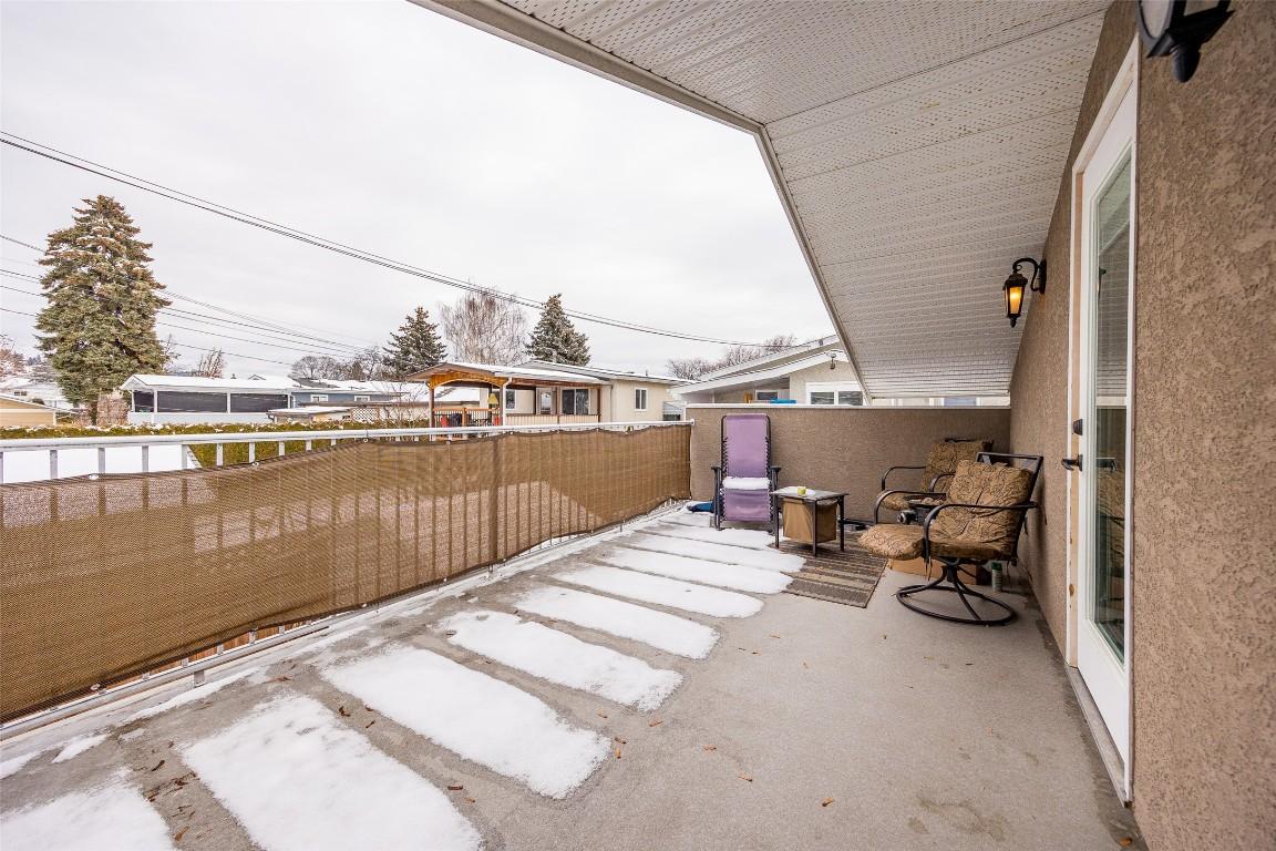 









548/546


Roanoke

Avenue,
Kelowna,




BC
V1Y 7K5

