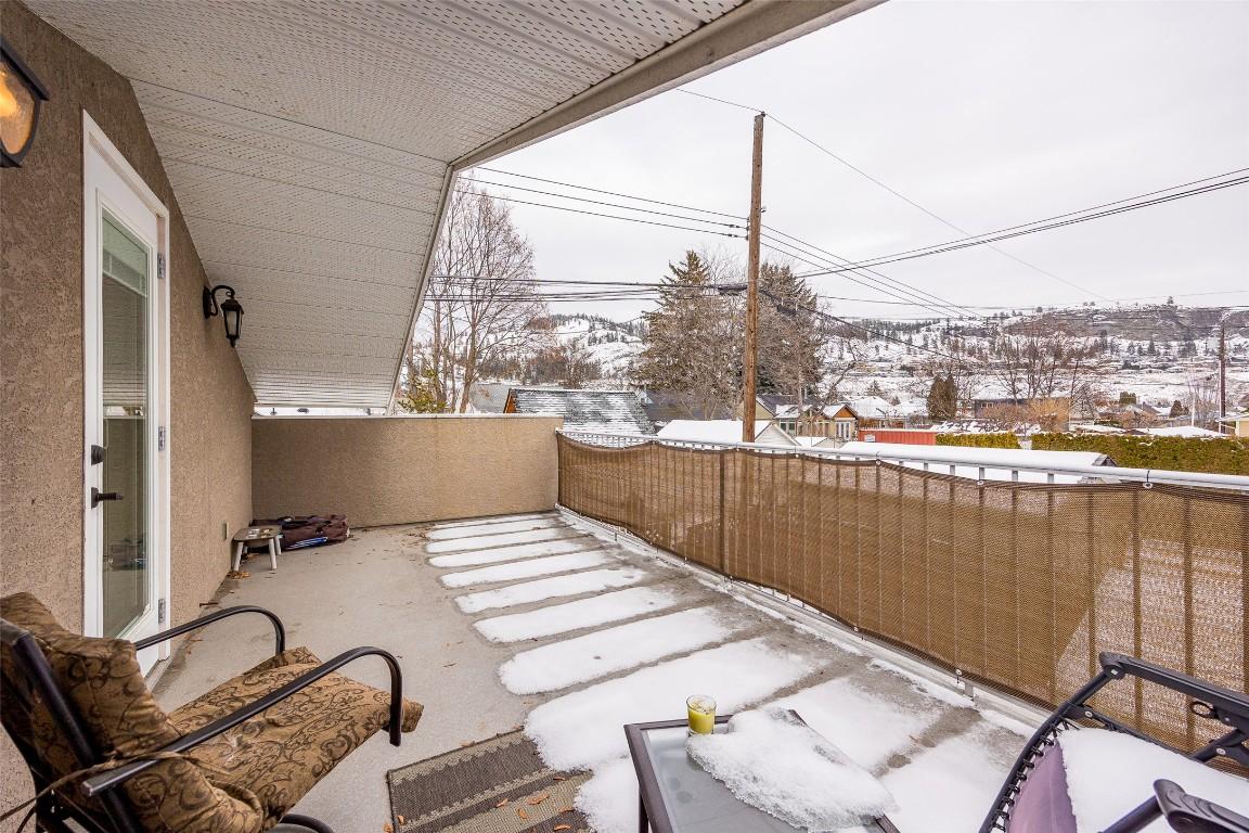 









548/546


Roanoke

Avenue,
Kelowna,




BC
V1Y 7K5

