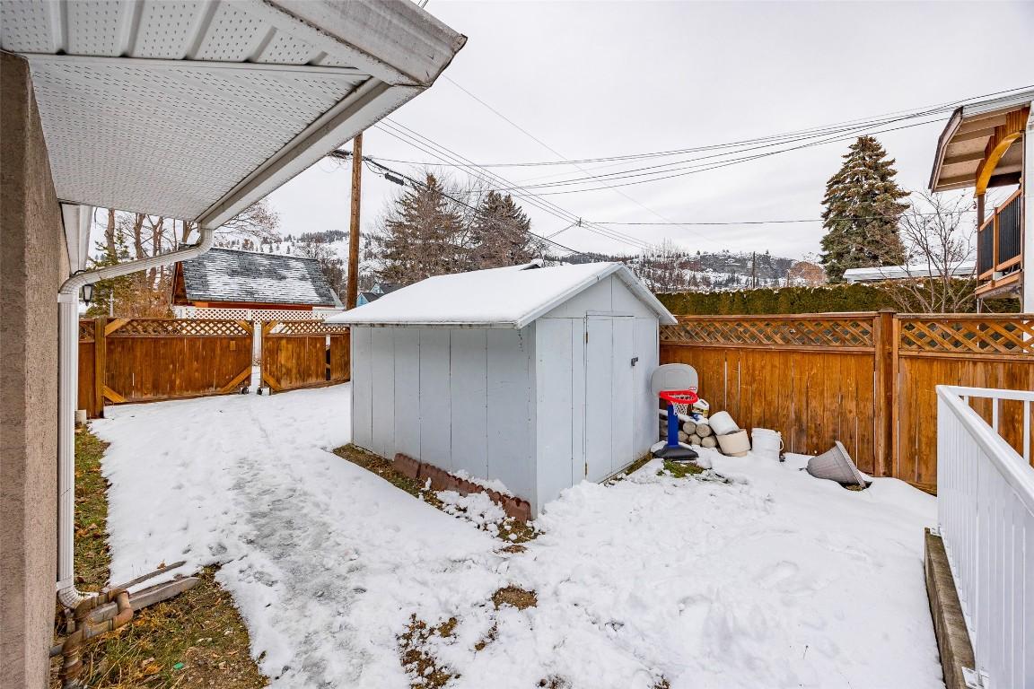 









548/546


Roanoke

Avenue,
Kelowna,




BC
V1Y 7K5

