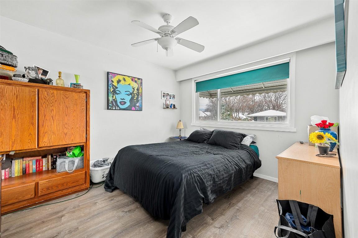 









548/546


Roanoke

Avenue,
Kelowna,




BC
V1Y 7K5

