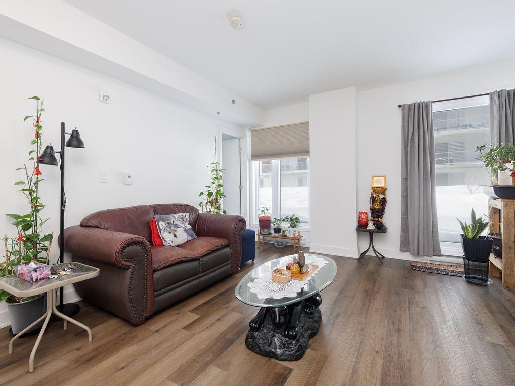 









170B


Rue Principale

, 134,
Saint-Zotique,




QC
J0P1Z0

