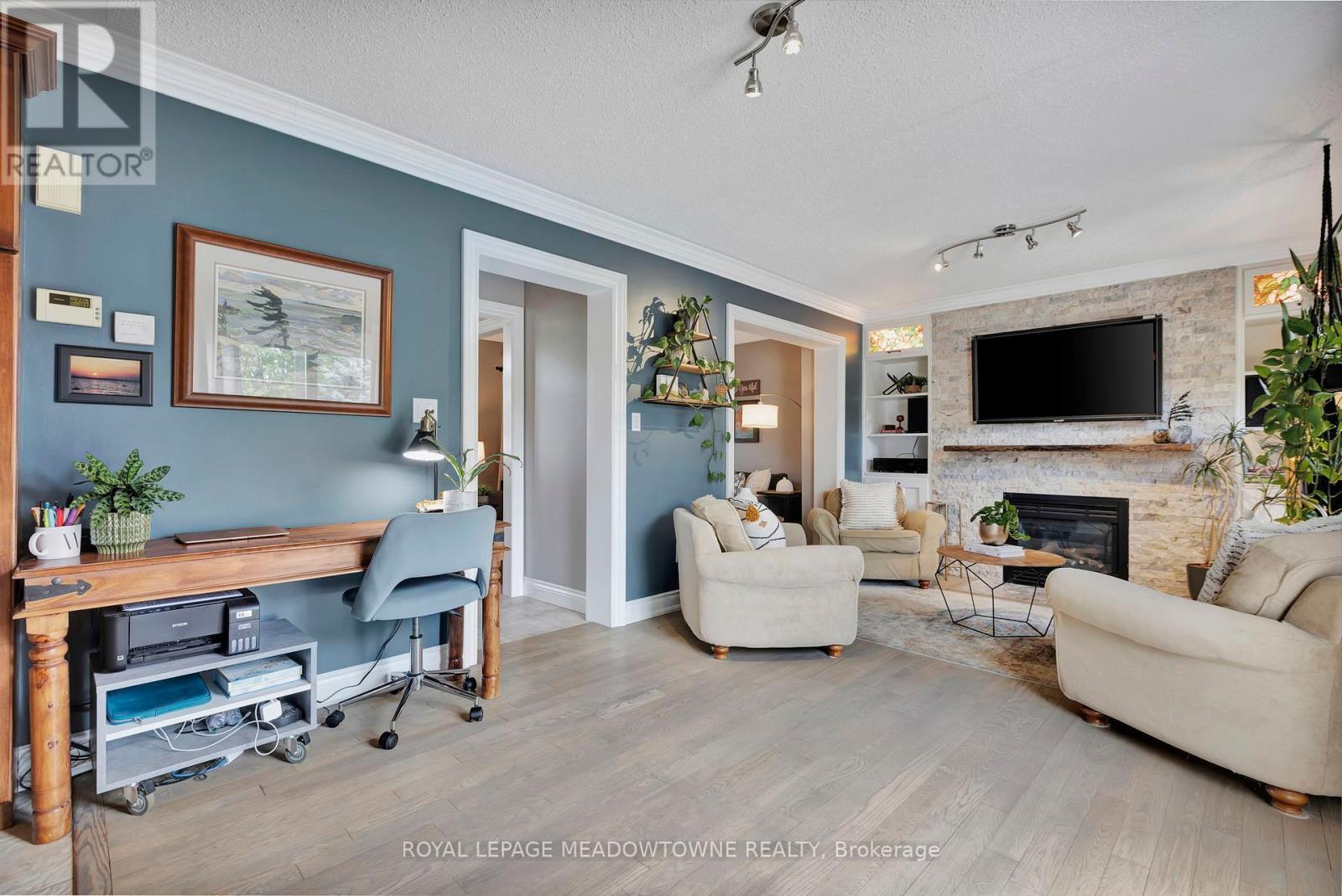 












1 WOODSPRING COURT E

,
Hamilton,




Ontario
L8N2Z7

