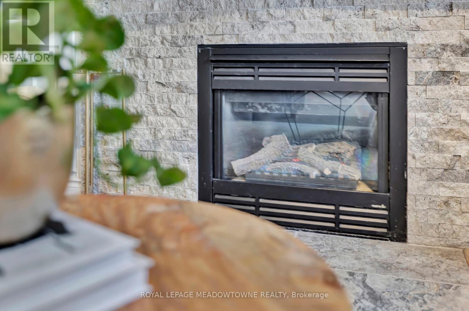 












1 WOODSPRING COURT E

,
Hamilton,




Ontario
L8N2Z7

