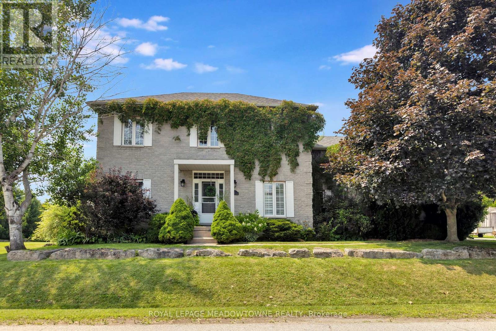 












1 WOODSPRING COURT E

,
Hamilton,




Ontario
L8N2Z7

