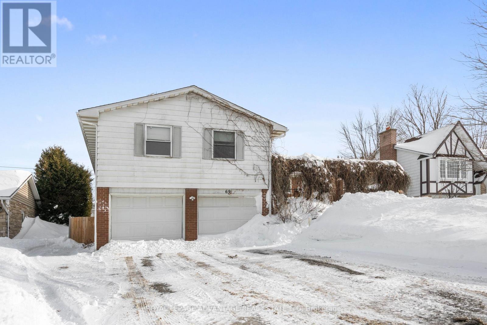 












69 VINCENT STREET

,
Smiths Falls,




Ontario
K7A4W3

