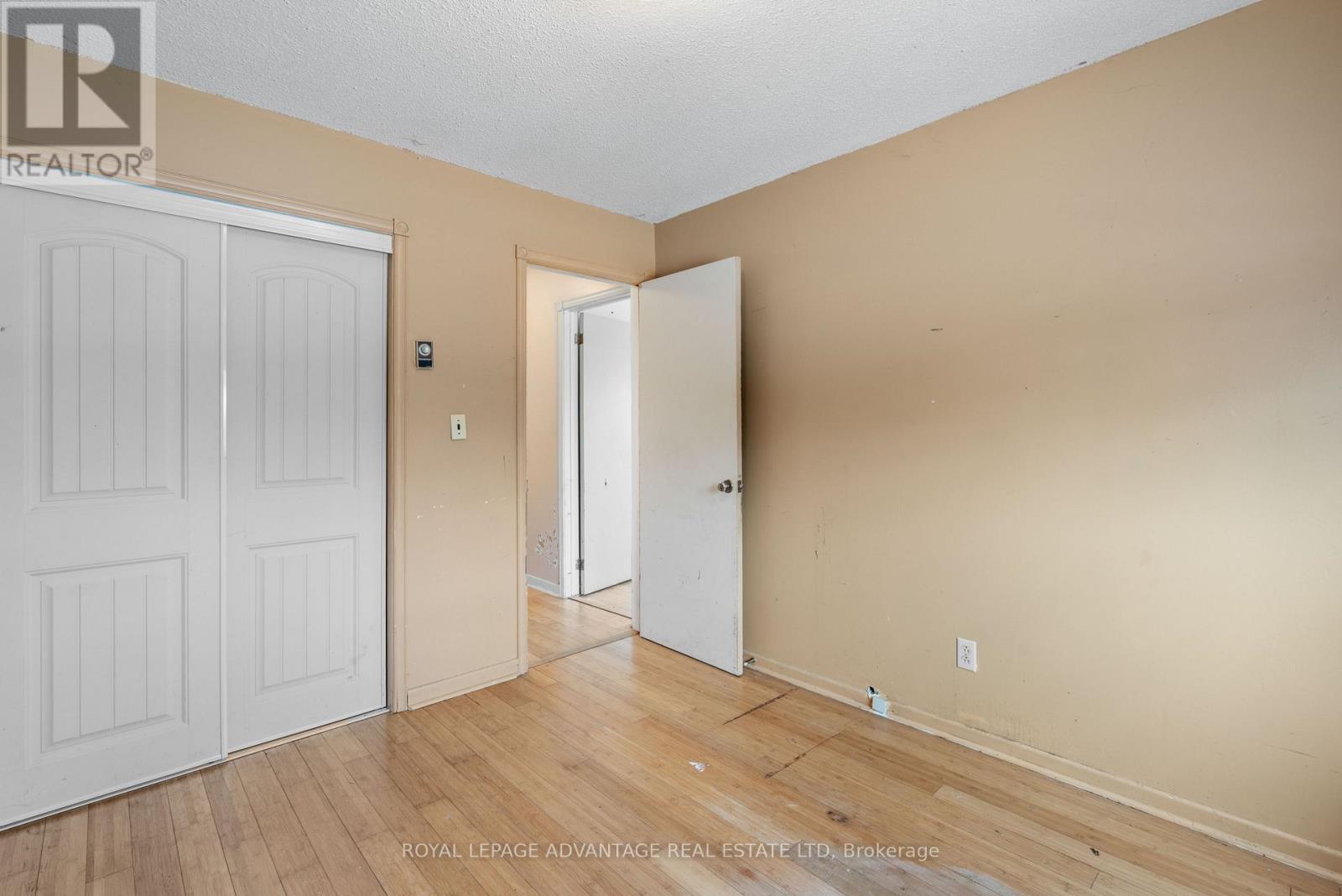 












69 VINCENT STREET

,
Smiths Falls,




Ontario
K7A4W3

