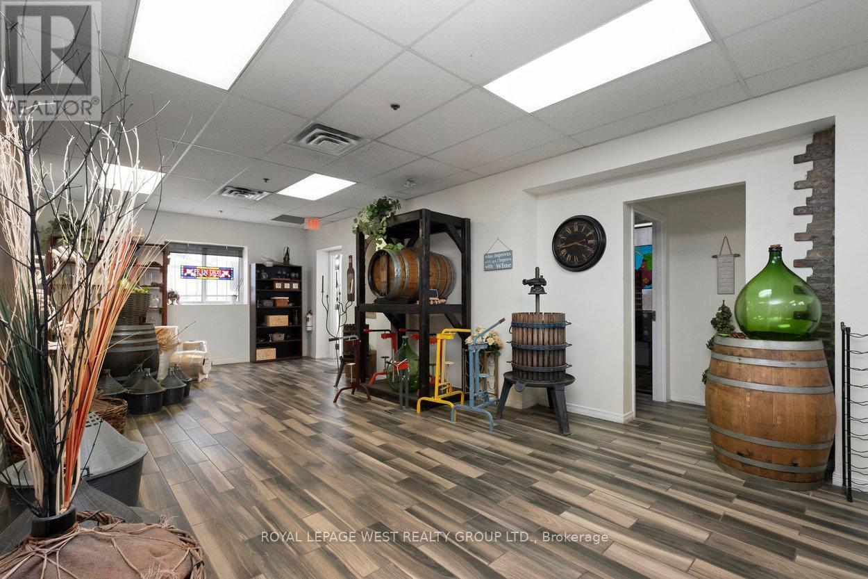 












45 DENSLEY AVENUE

,
Toronto,




Ontario
M6M2P5

