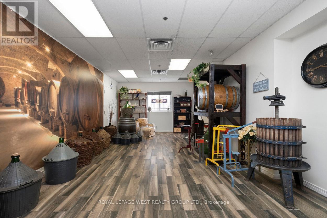 












45 DENSLEY AVENUE

,
Toronto,




Ontario
M6M2P5

