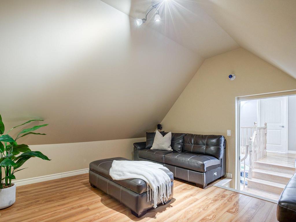 









1640


Rue des Faucons

,
Saint-Michel,




QC
J0L2J0

