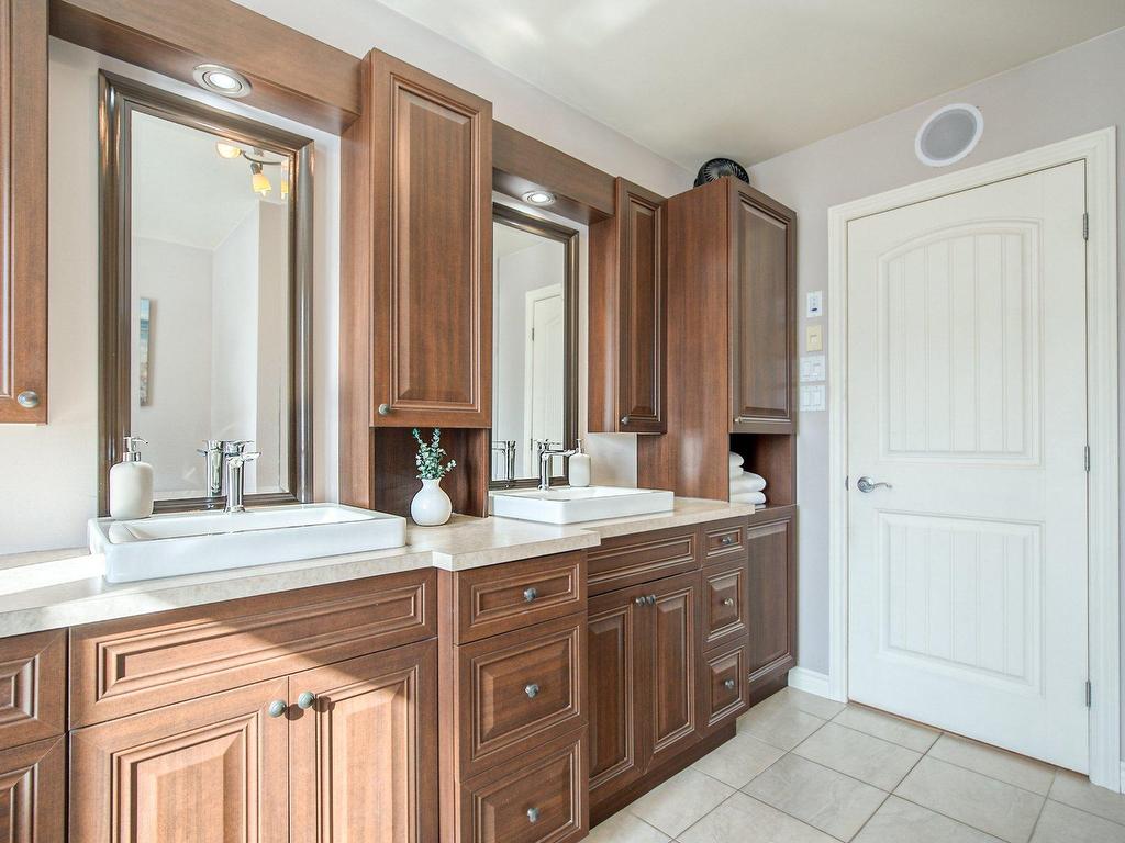 









1640


Rue des Faucons

,
Saint-Michel,




QC
J0L2J0

