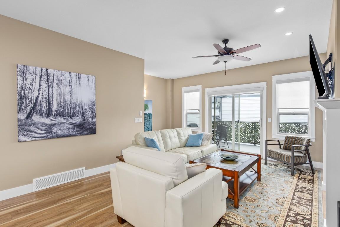 









3359


Cougar

Road, 25,
Westbank,




BC
V4T 3G1

