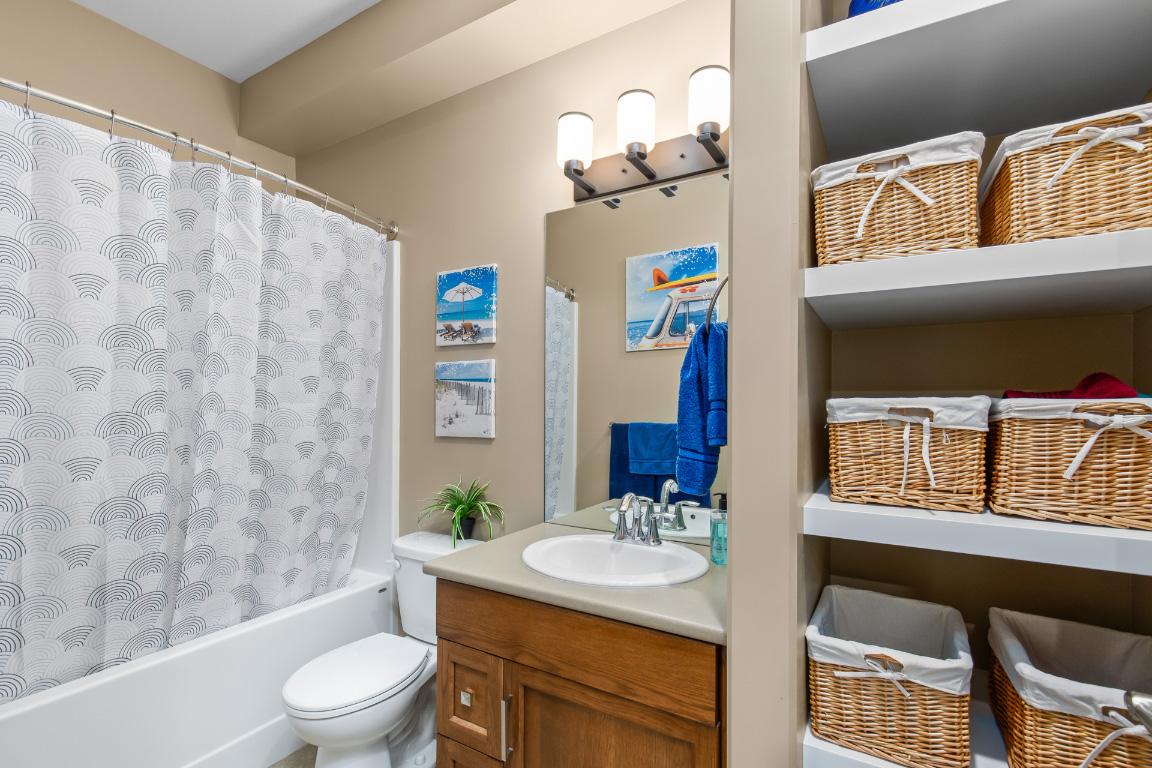 









3359


Cougar

Road, 25,
Westbank,




BC
V4T 3G1

