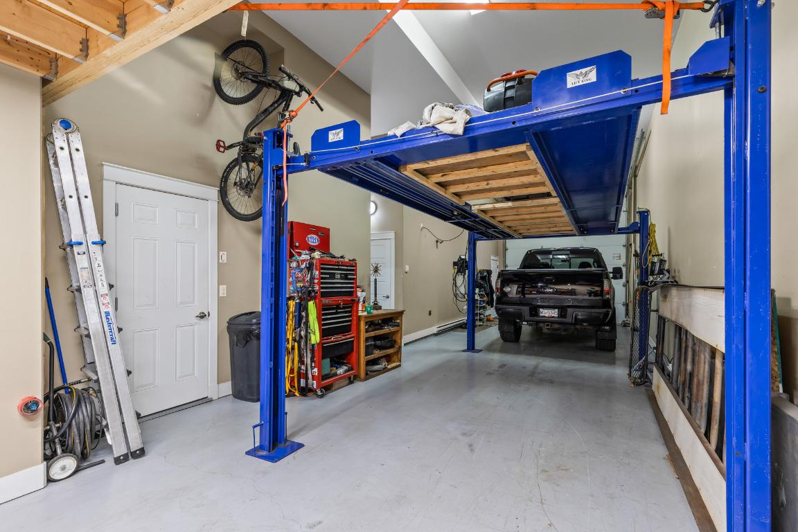 









3359


Cougar

Road, 25,
Westbank,




BC
V4T 3G1

