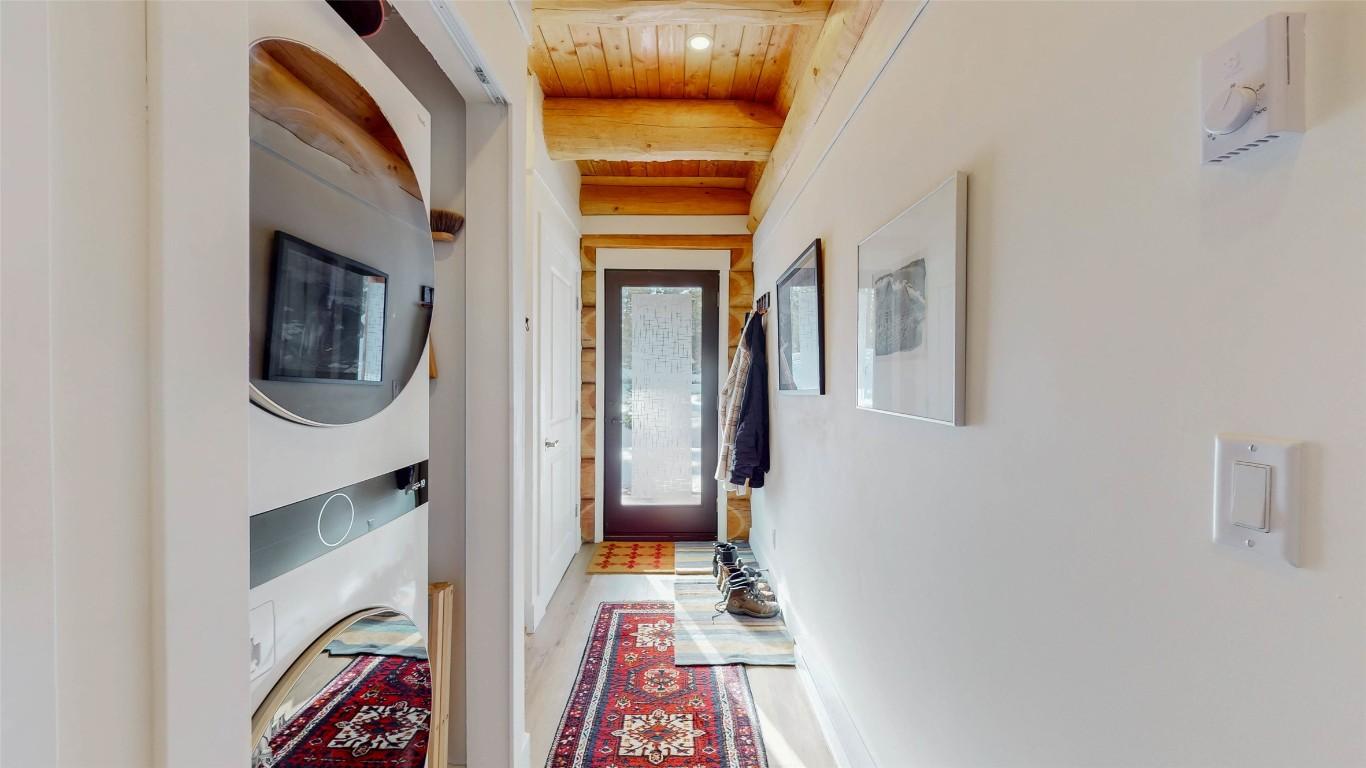 









185


CARIBOU

Way,
Osoyoos,




BC
V0H 1V6

